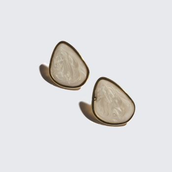 Dione σκουλαρίκια 